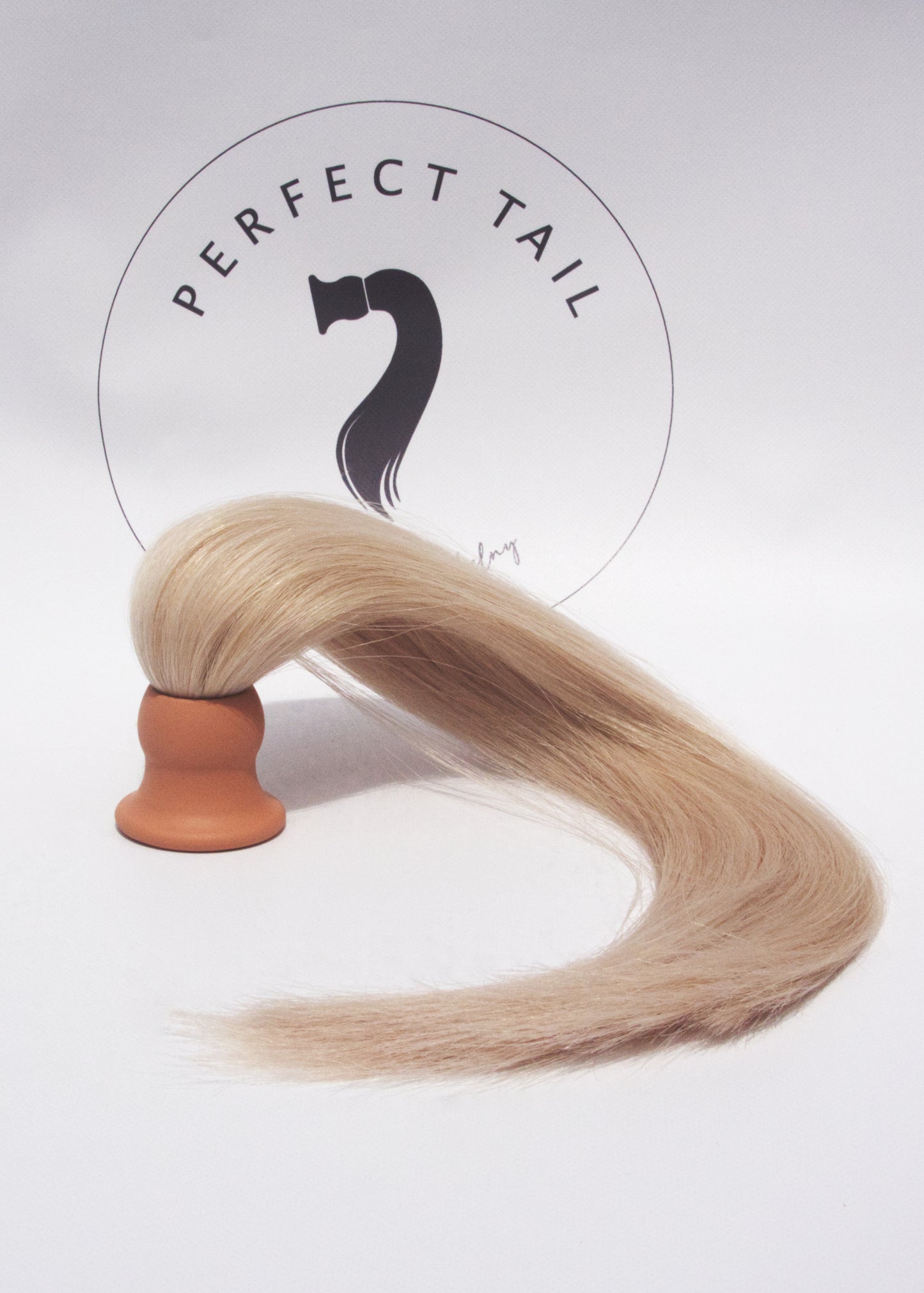 Perfect Tail Platinblond 1005